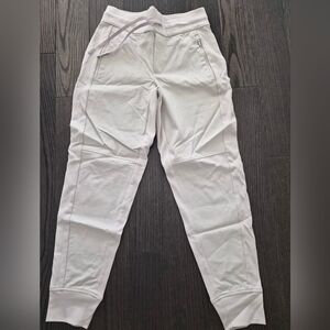 Athleta active Cream Jogger Pants
